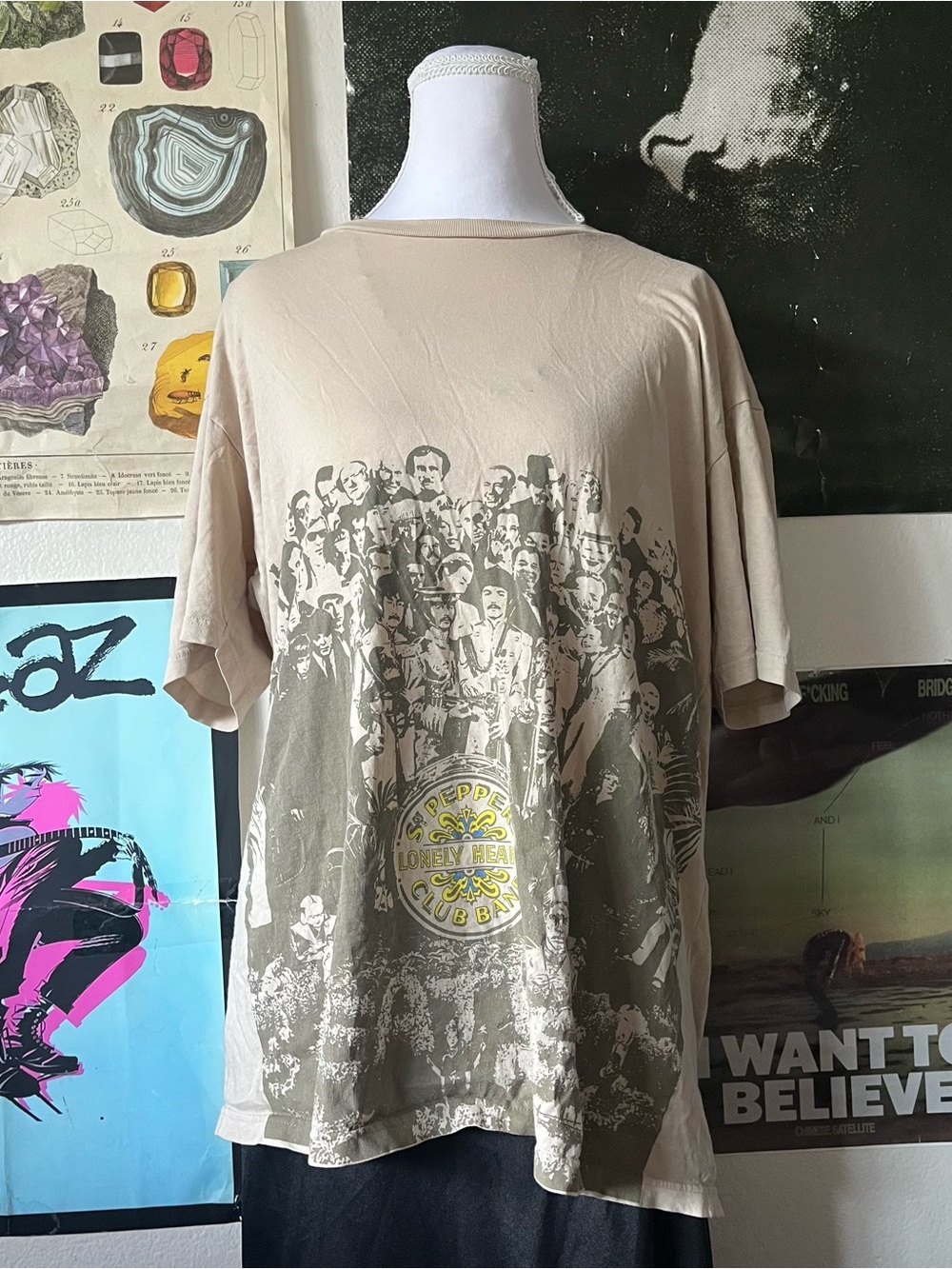 🍏 2006 The Beatles Sgt. Pepper Tee 🍏